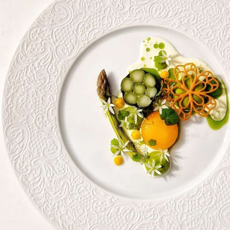 Arkadiusz Chwalek Green Asparagus dish presentation