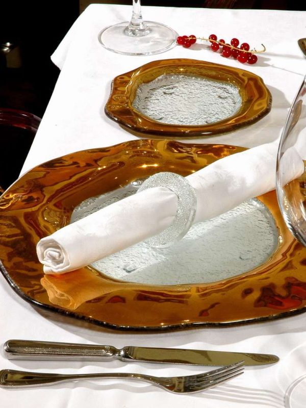 gold_dinnerware_set_resize gold_dinnerware_set_resize